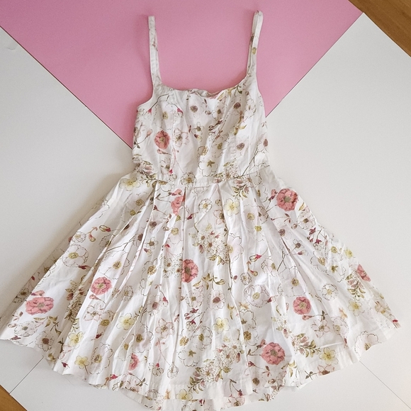 BB DAKOTA Floral Mini Dress in White and Pink 100% Cotton S - Picture 2 of 11
